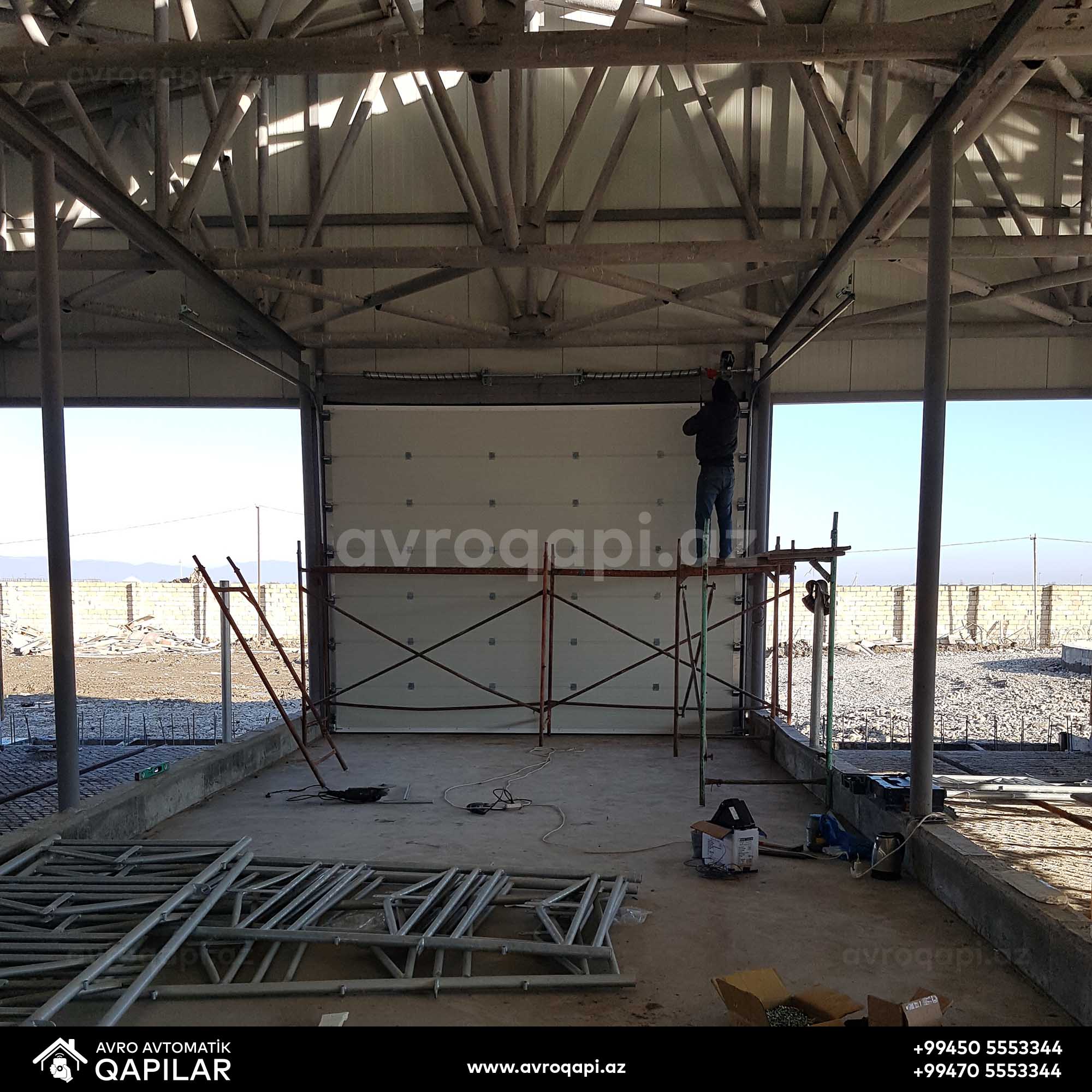 Ağsu Süd Zavodunda quraşdırdığımız Sənaye qapısı.